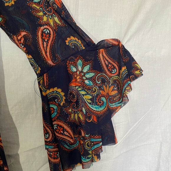 ❤️ SHEER RAFFLES LONG SLEEVE DRESS by: JAMIE & LAYLA - Picture 4 of 6